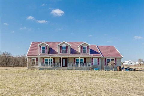 Photo of 765 Carl Penn Road, Waverly, OH 45690 (MLS # 226005822)