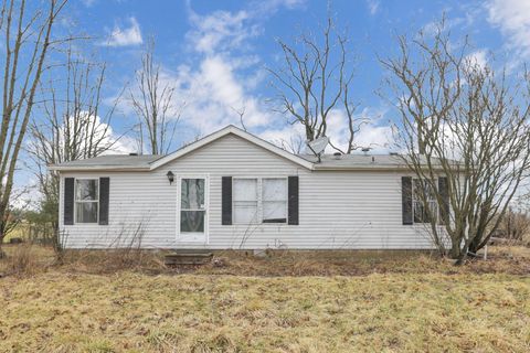 Photo of 2545 Johnstown Road, Centerburg, OH 43011 (MLS # 226006718)