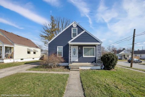 Photo of 550 Helen Street, Columbus, OH 43223 (MLS # 226003845)