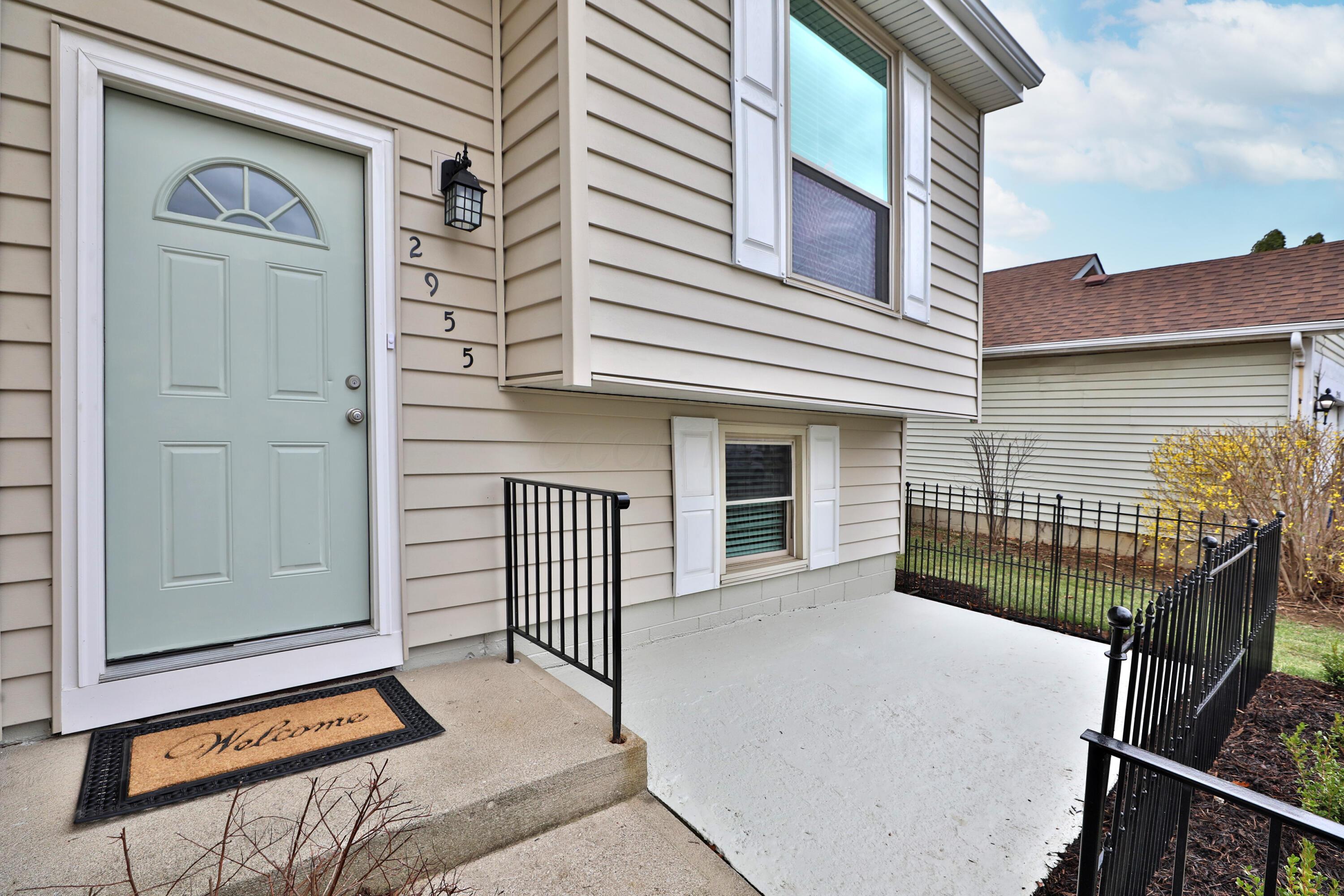 2955 Hubbardton Place, Reynoldsburg, Ohio image 3
