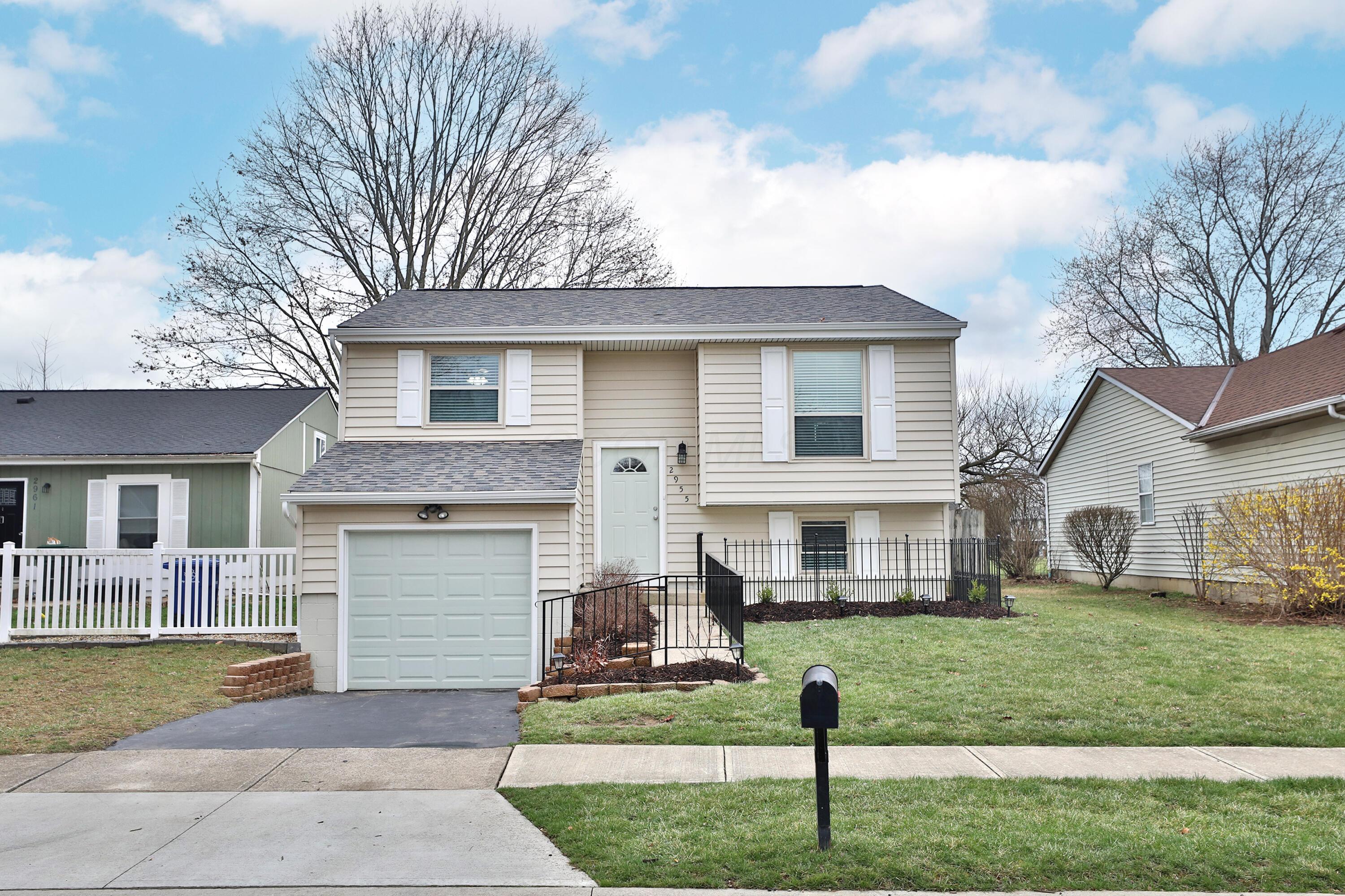 2955 Hubbardton Place, Reynoldsburg, Ohio image 1