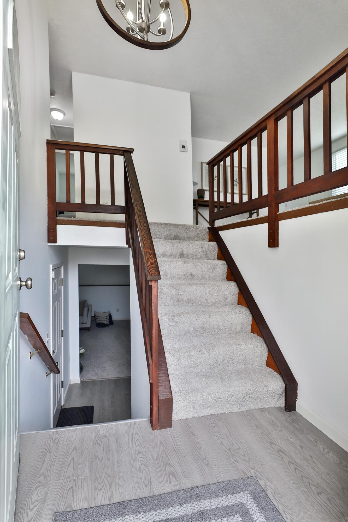 2955 Hubbardton Place, Reynoldsburg, Ohio image 4