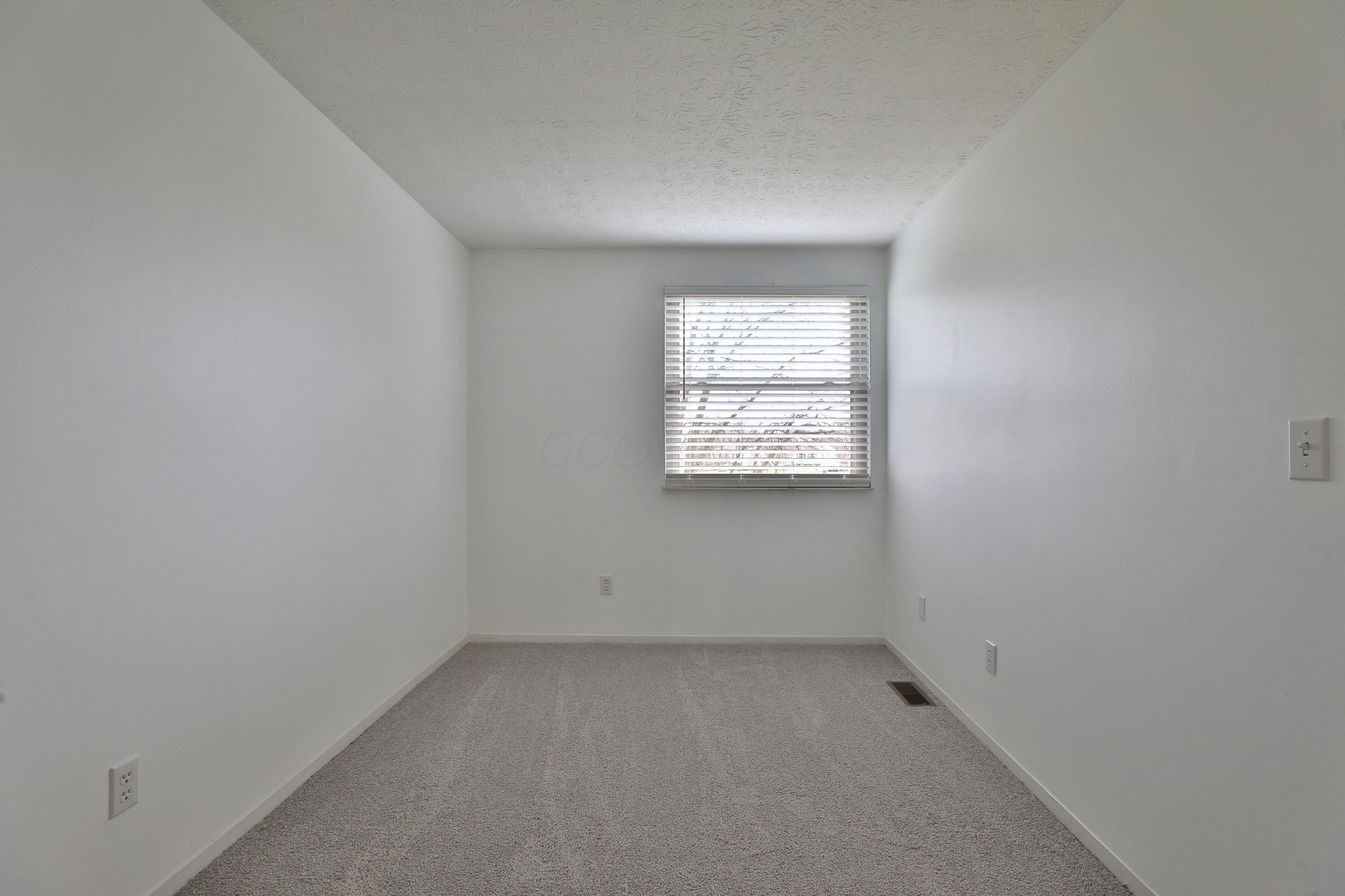 2955 Hubbardton Place, Reynoldsburg, Ohio image 25