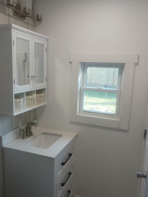 Tiny photo for 1059 Belford Avenue, Columbus, OH 43207 (MLS # 225037775)