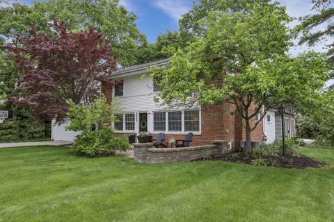 Tiny photo for 2005 Malvern Road, Upper Arlington, OH 43221 (MLS # 226014248)