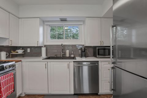 Tiny photo for 2005 Malvern Road, Upper Arlington, OH 43221 (MLS # 226014248)