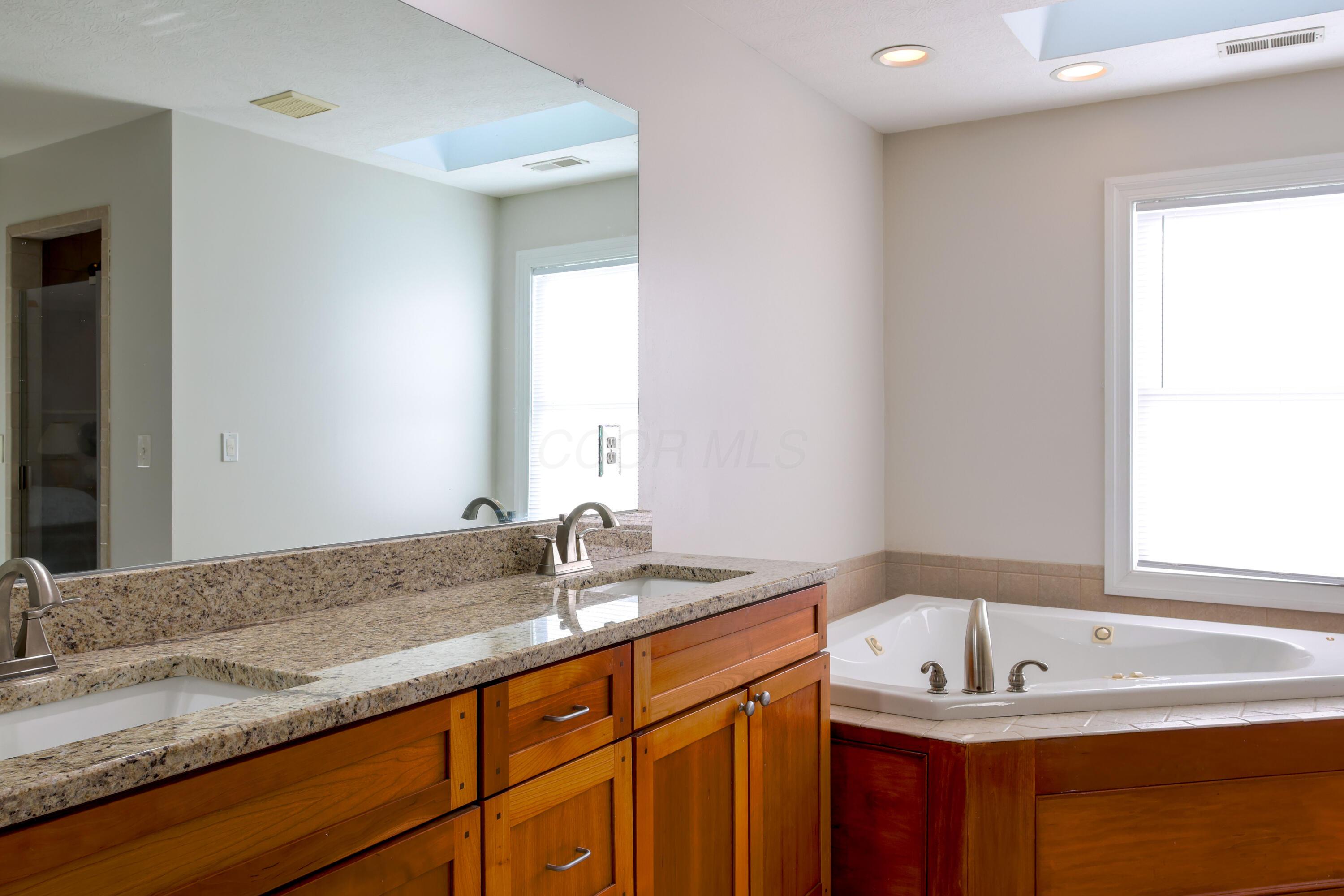 6355 Darling Road, Blacklick, Ohio image 39