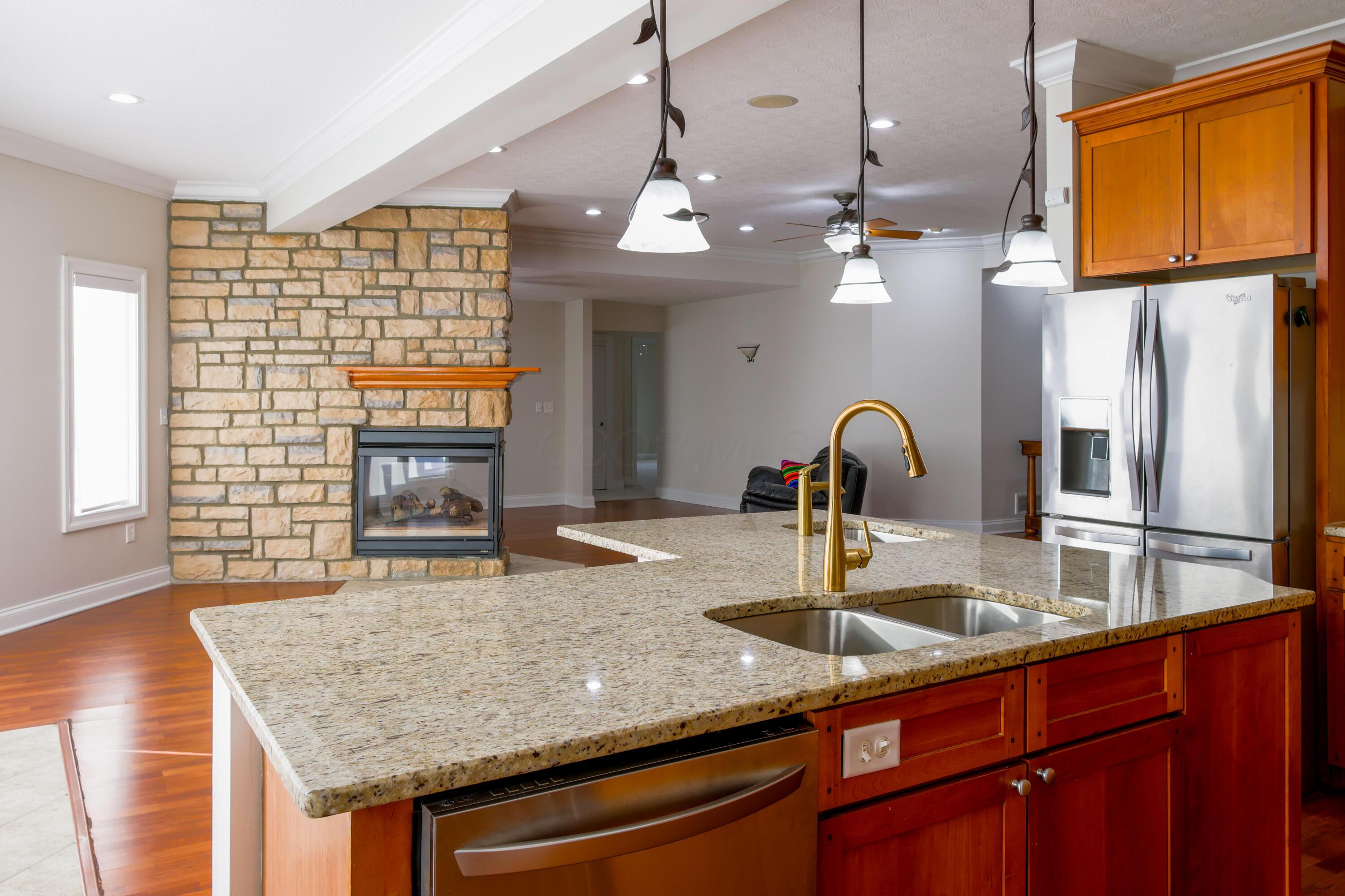 6355 Darling Road, Blacklick, Ohio image 24