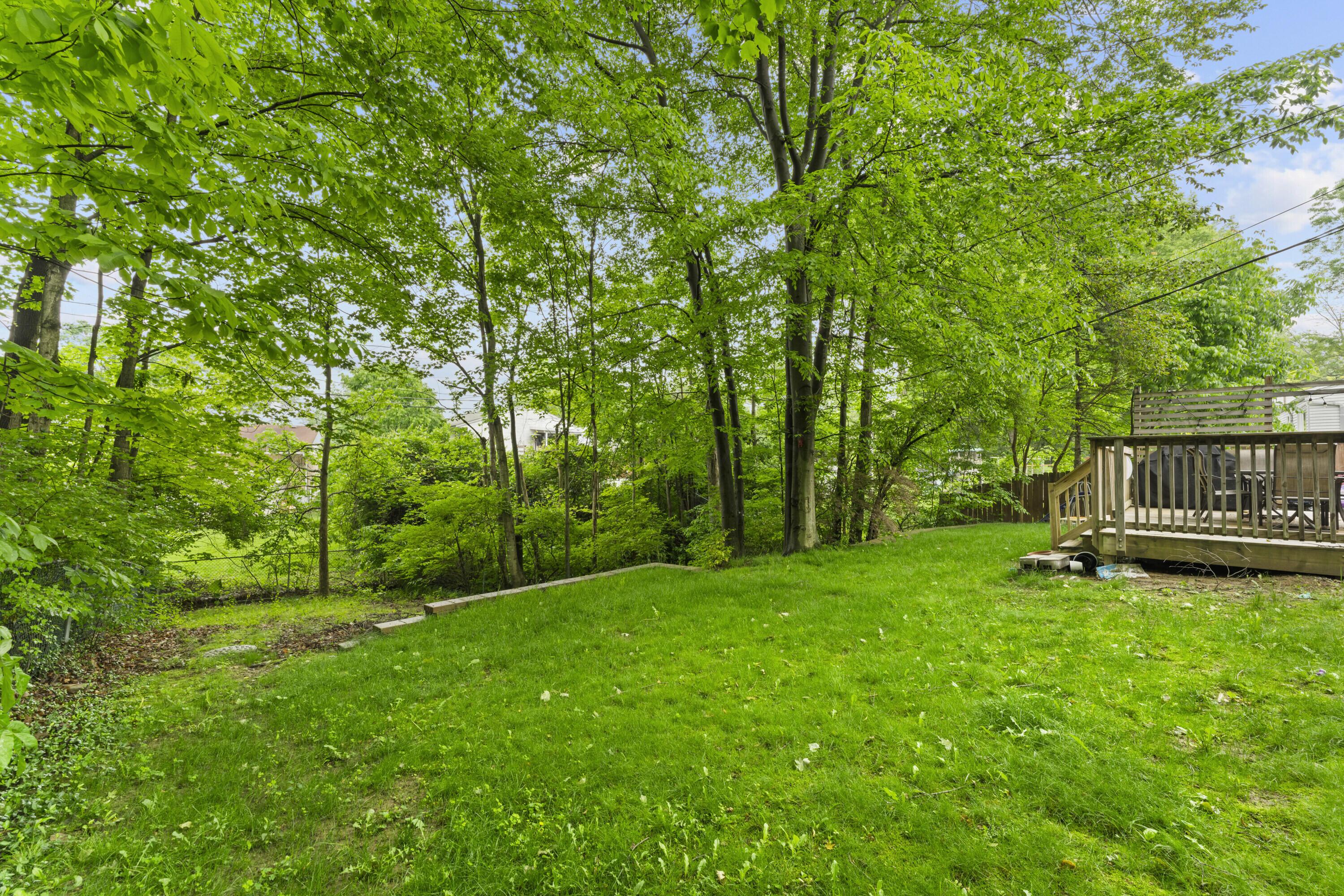 5585 Spohn Drive, Westerville, Ohio image 11