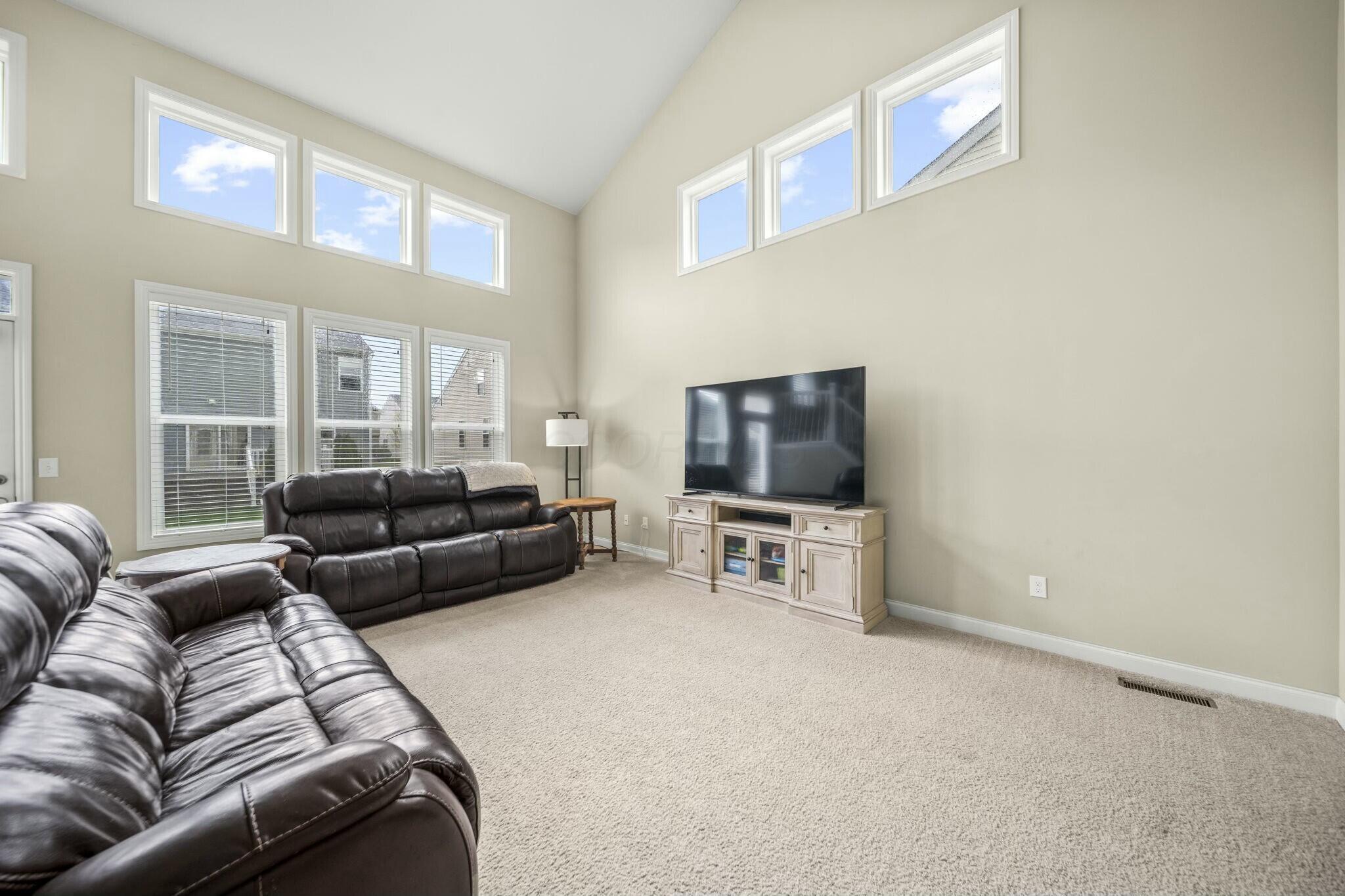 6111 Fallsburg Drive, Westerville, Ohio image 17