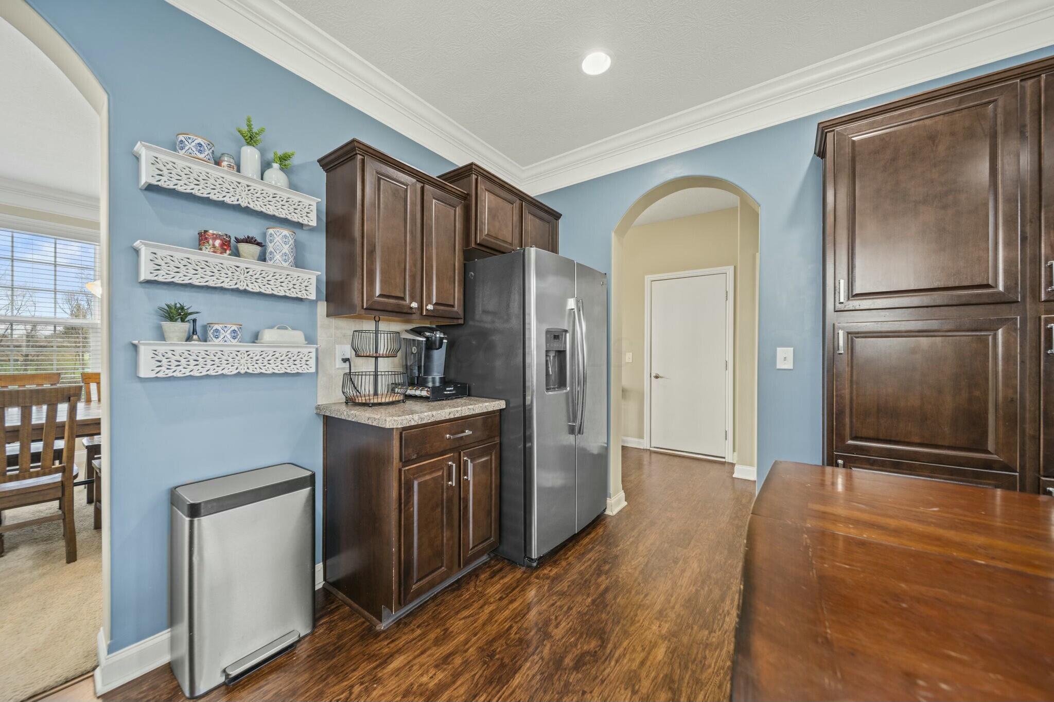 6111 Fallsburg Drive, Westerville, Ohio image 10
