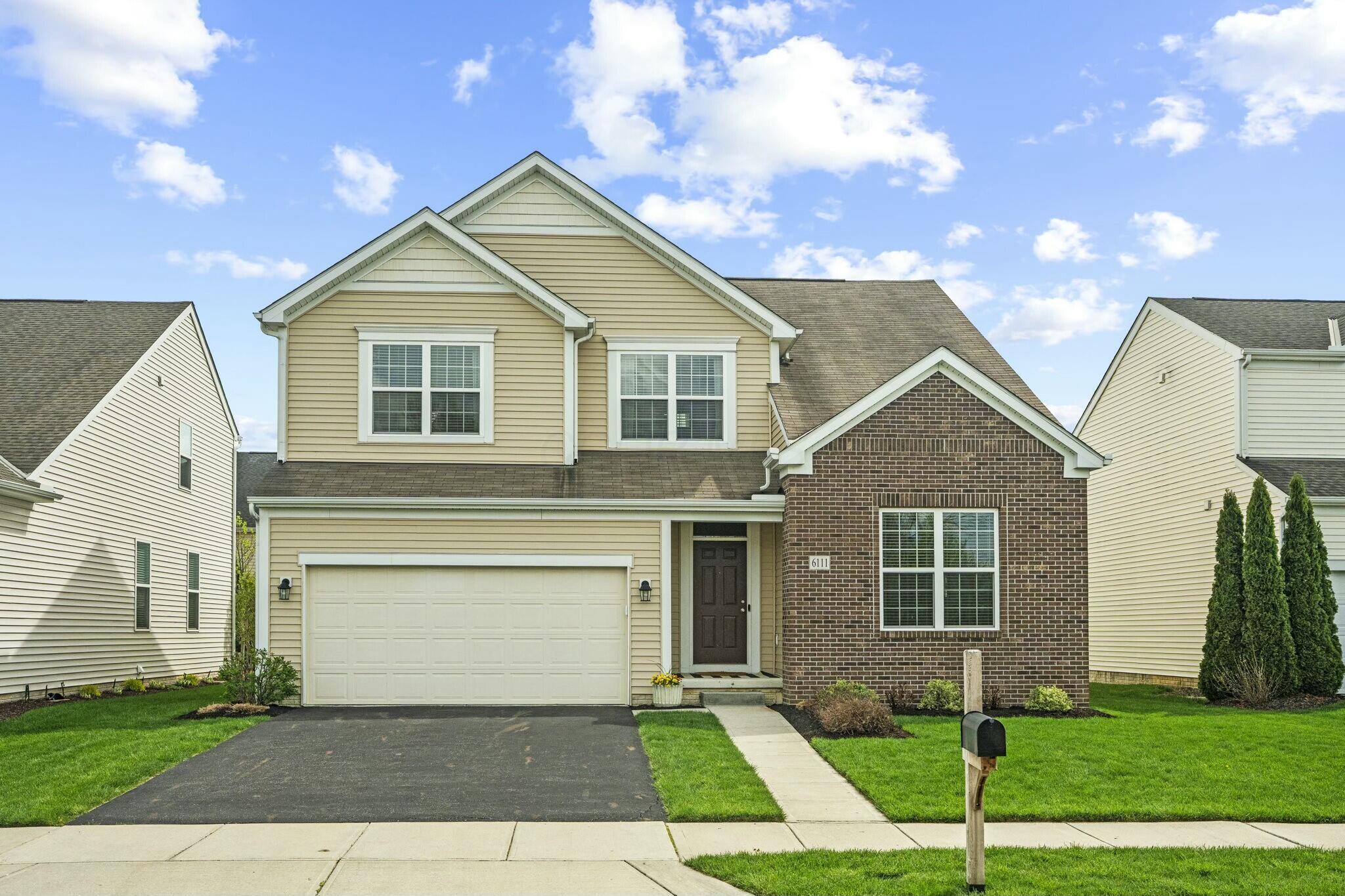 6111 Fallsburg Drive, Westerville, Ohio image 2