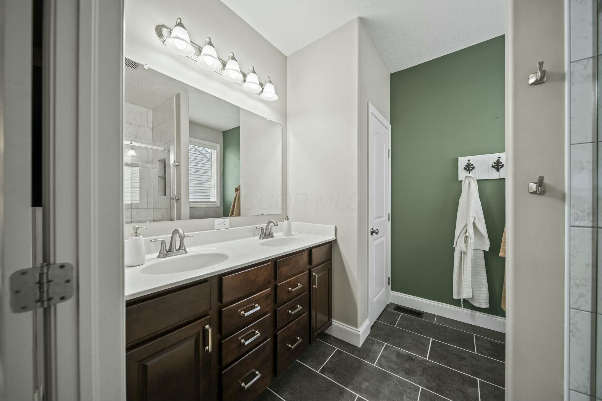 6111 Fallsburg Drive, Westerville, Ohio image 27