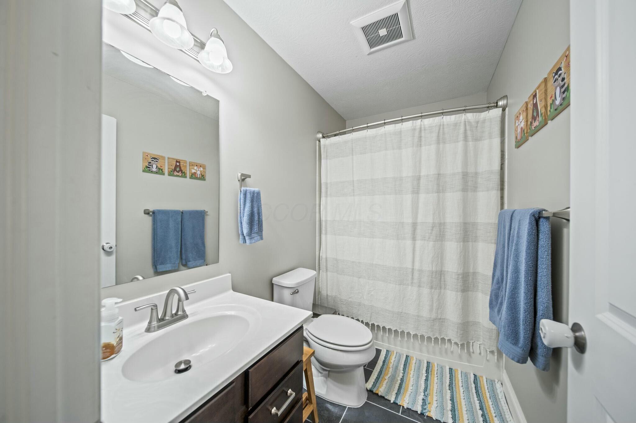 6111 Fallsburg Drive, Westerville, Ohio image 37
