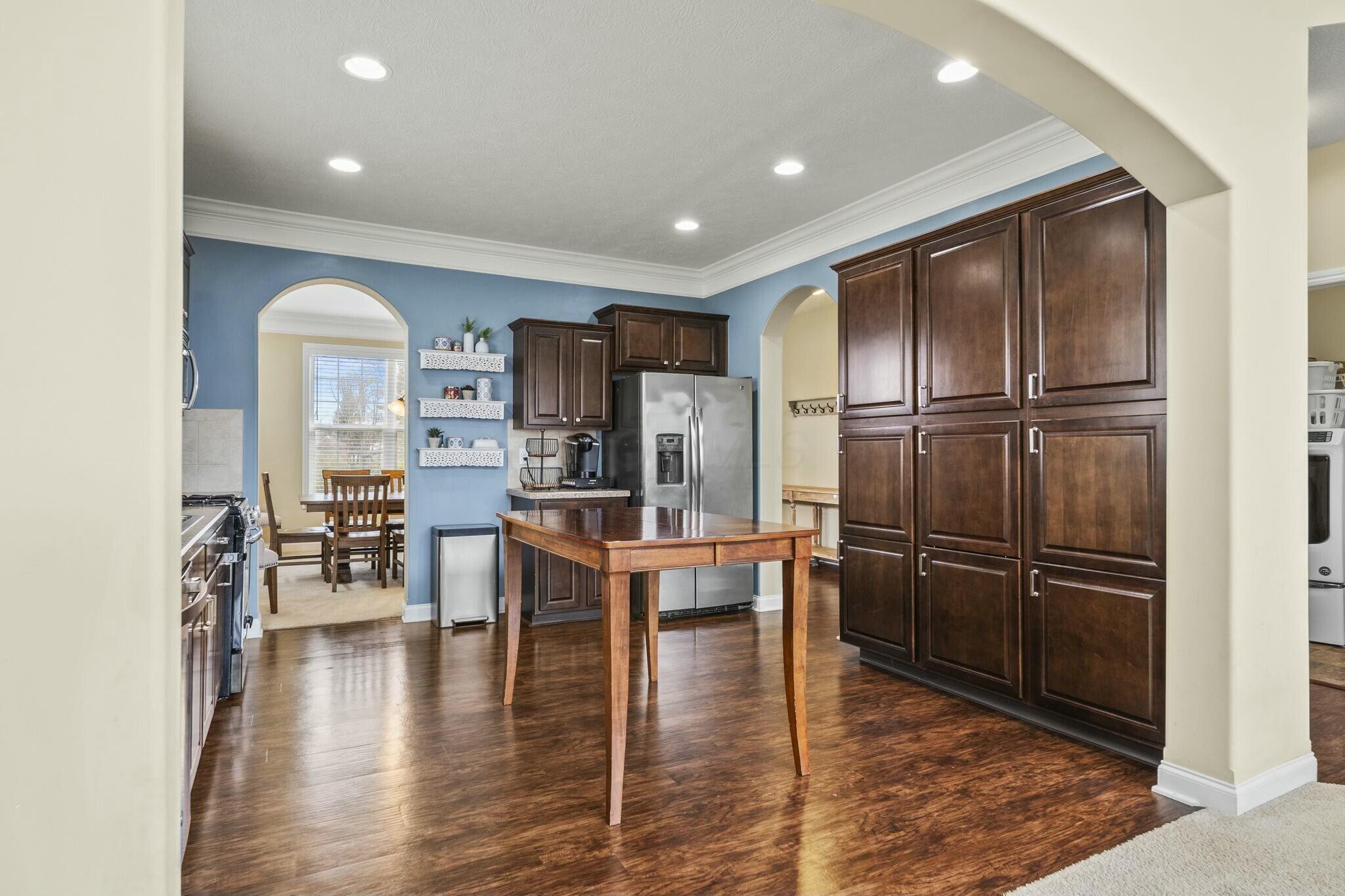 6111 Fallsburg Drive, Westerville, Ohio image 11