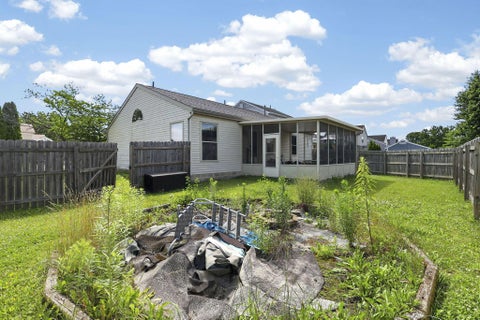 Tiny photo for 811 Wallinger Drive, Galloway, OH 43119 (MLS # 226024504)