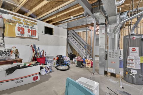 Tiny photo for 811 Wallinger Drive, Galloway, OH 43119 (MLS # 226024504)