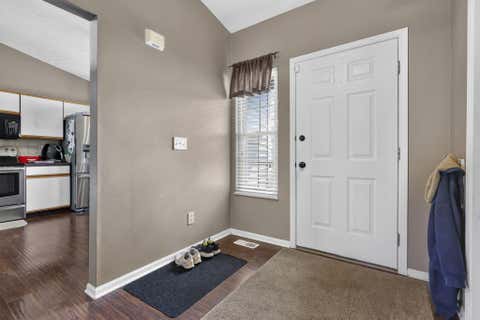 Tiny photo for 811 Wallinger Drive, Galloway, OH 43119 (MLS # 226024504)