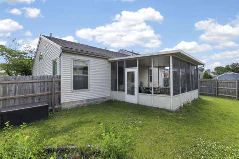 Tiny photo for 811 Wallinger Drive, Galloway, OH 43119 (MLS # 226024504)