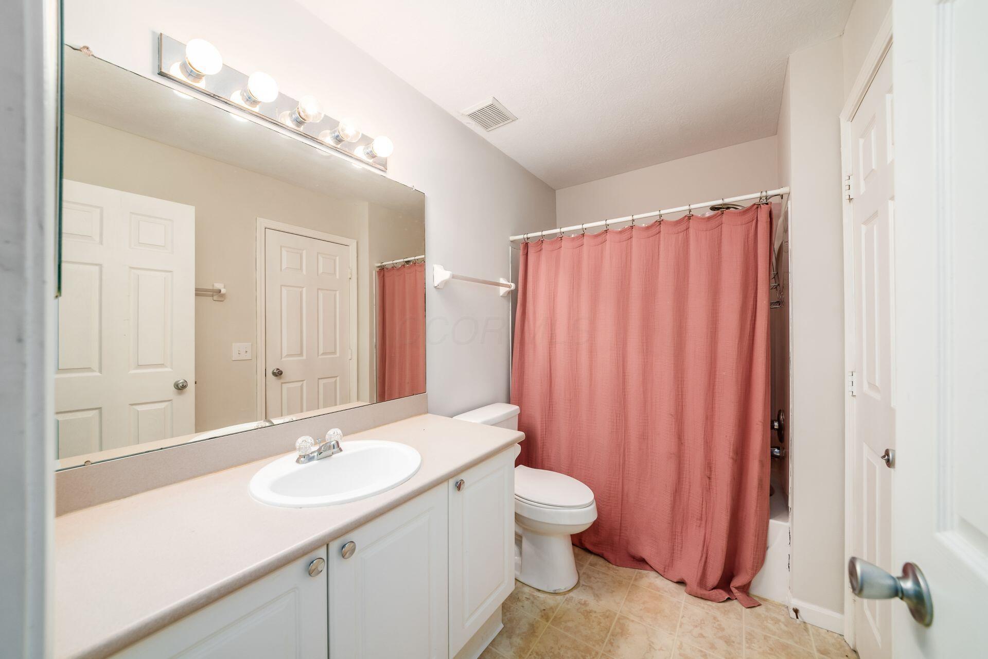 8257 Catalpa Ridge Drive, Blacklick, Ohio image 11