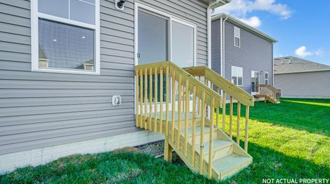 Tiny photo for 128 Vine Grove Drive, Circleville, OH 43113 (MLS # 226002666)