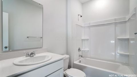 Tiny photo for 128 Vine Grove Drive, Circleville, OH 43113 (MLS # 226002666)