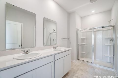 Tiny photo for 128 Vine Grove Drive, Circleville, OH 43113 (MLS # 226002666)