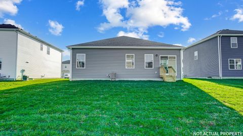 Tiny photo for 128 Vine Grove Drive, Circleville, OH 43113 (MLS # 226002666)