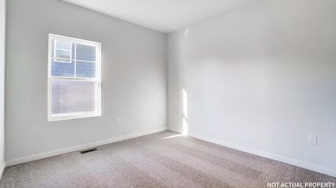 Tiny photo for 128 Vine Grove Drive, Circleville, OH 43113 (MLS # 226002666)