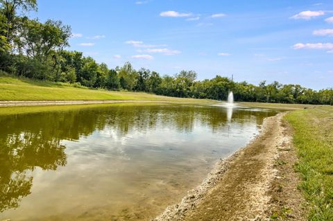 Tiny photo for 128 Vine Grove Drive, Circleville, OH 43113 (MLS # 226002666)