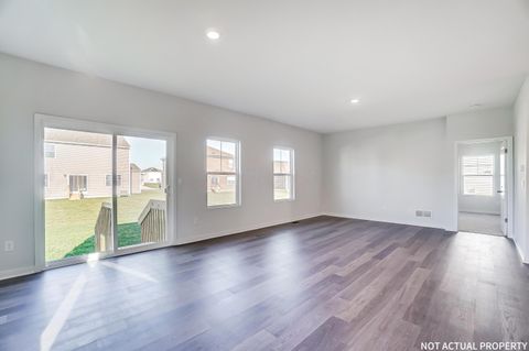 Tiny photo for 128 Vine Grove Drive, Circleville, OH 43113 (MLS # 226002666)