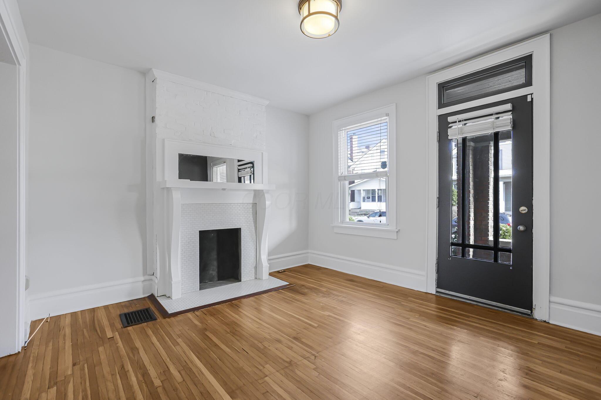 1543 S 4th Street