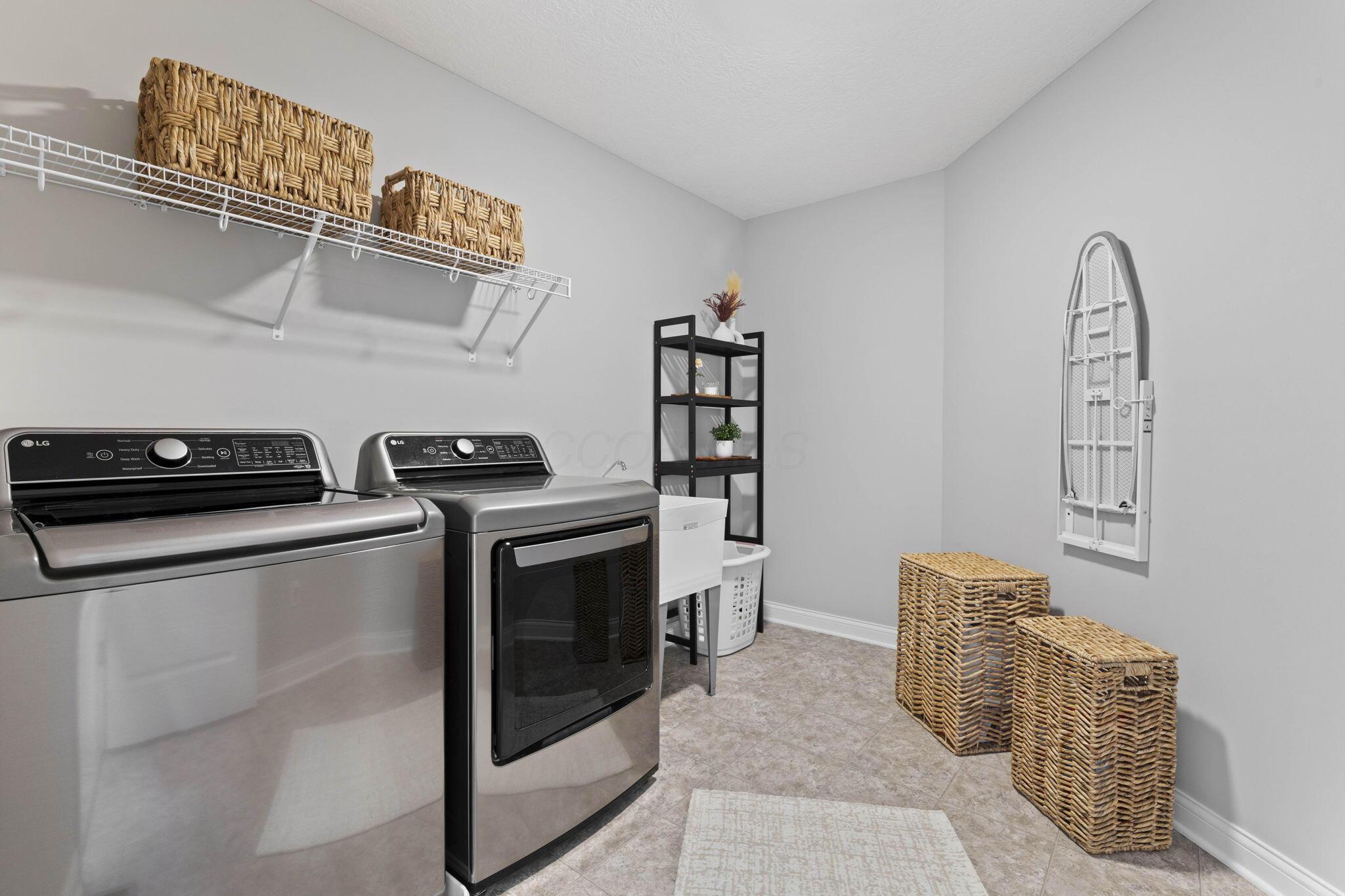 8849 Sandy Lane, Plain City, Ohio image 44