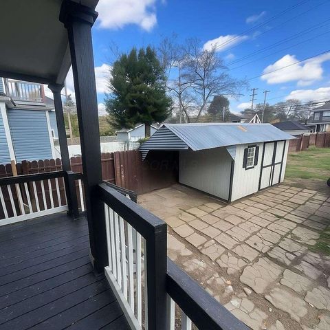 Tiny photo for 800 Carpenter Street, Columbus, OH 43206 (MLS # 225046221)