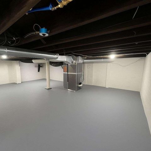 Tiny photo for 800 Carpenter Street, Columbus, OH 43206 (MLS # 225046221)