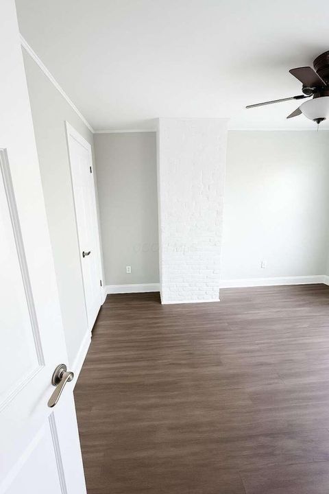 Tiny photo for 800 Carpenter Street, Columbus, OH 43206 (MLS # 225046221)