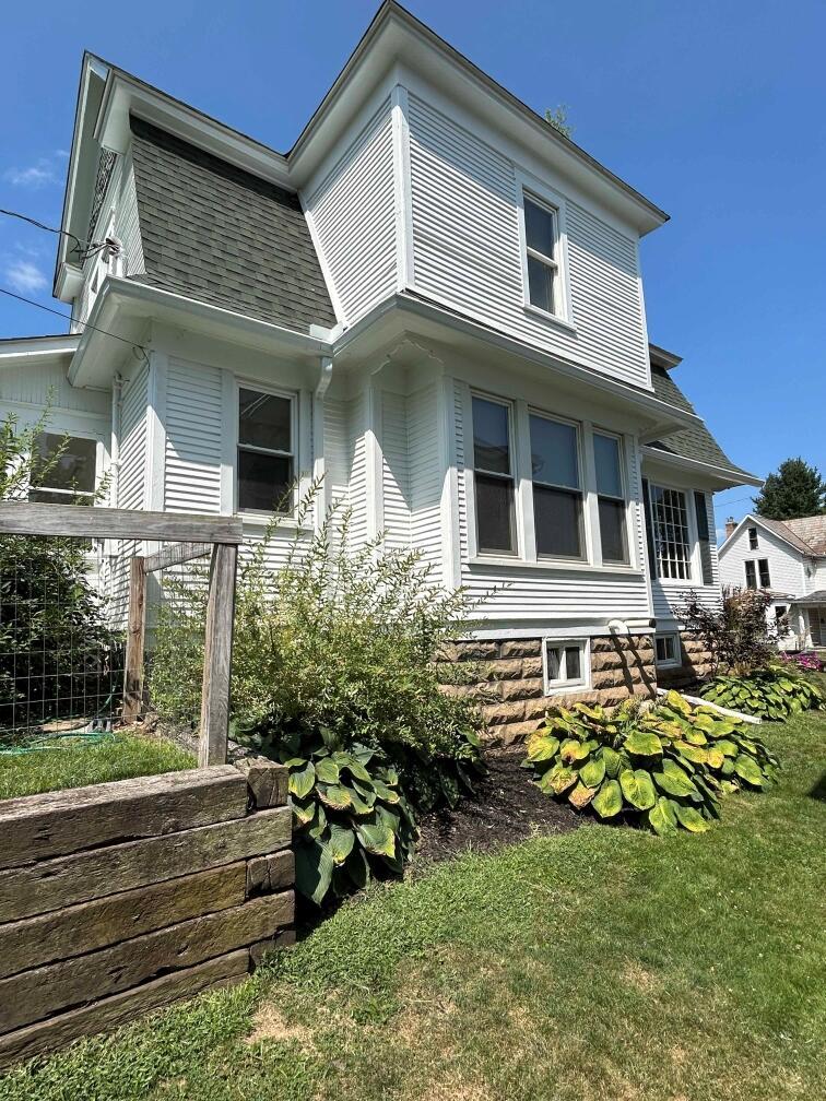 403 N Gay Street #1/2, Mount Vernon, Ohio image 3