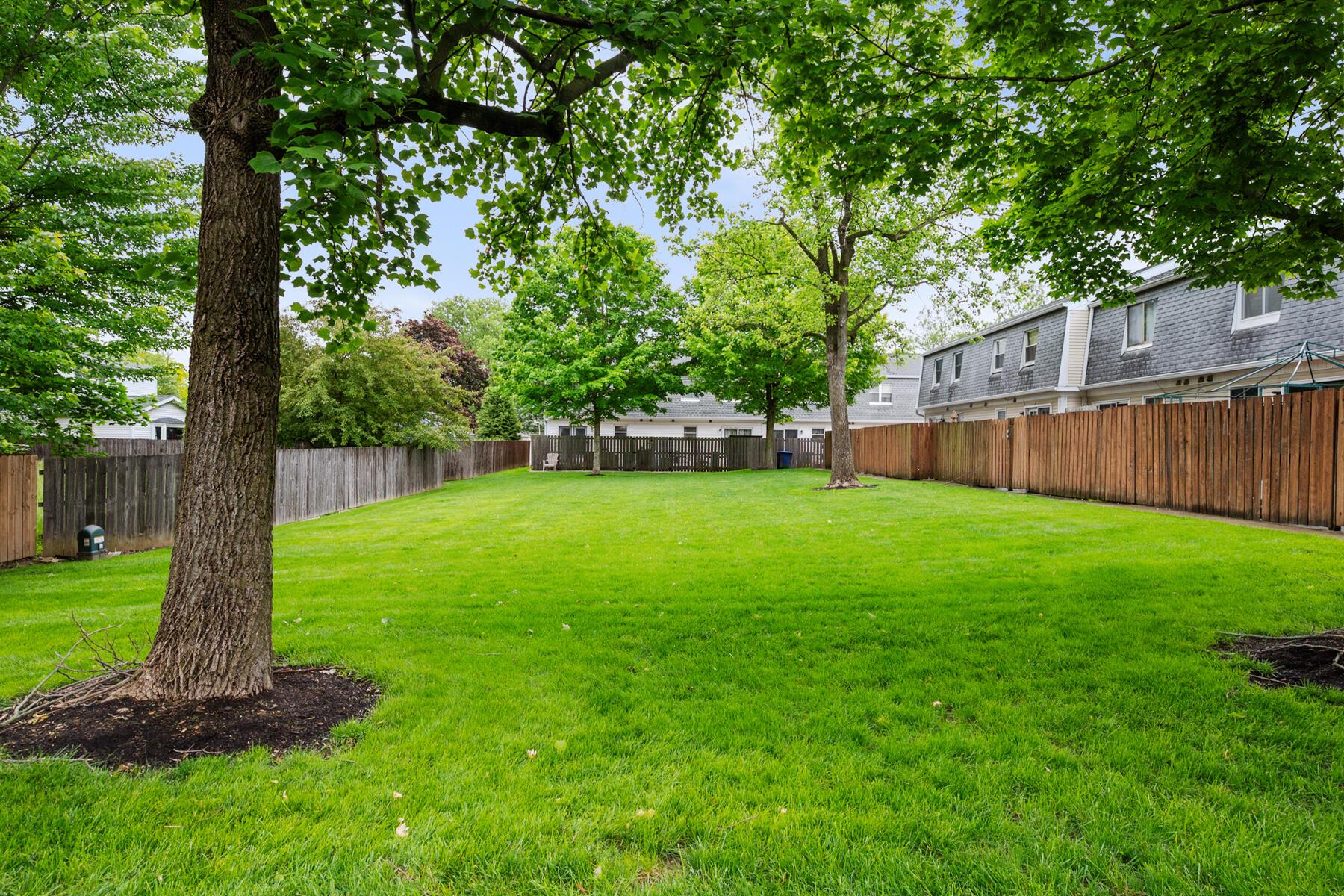 566 Harding Lane, Delaware, Ohio image 2
