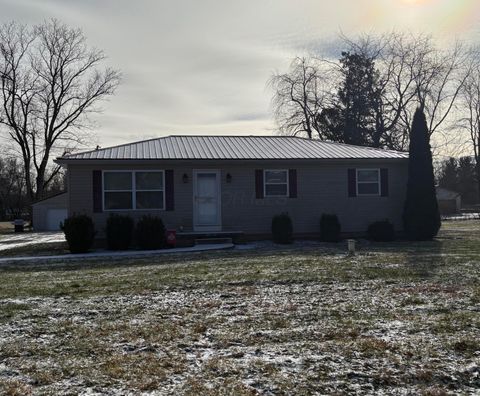 Photo of 83 W Madison Drive NE, Newark, OH 43055 (MLS # 226001642)