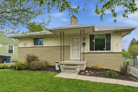 Photo of 1352 Northridge Road, Columbus, OH 43224 (MLS # 226012719)