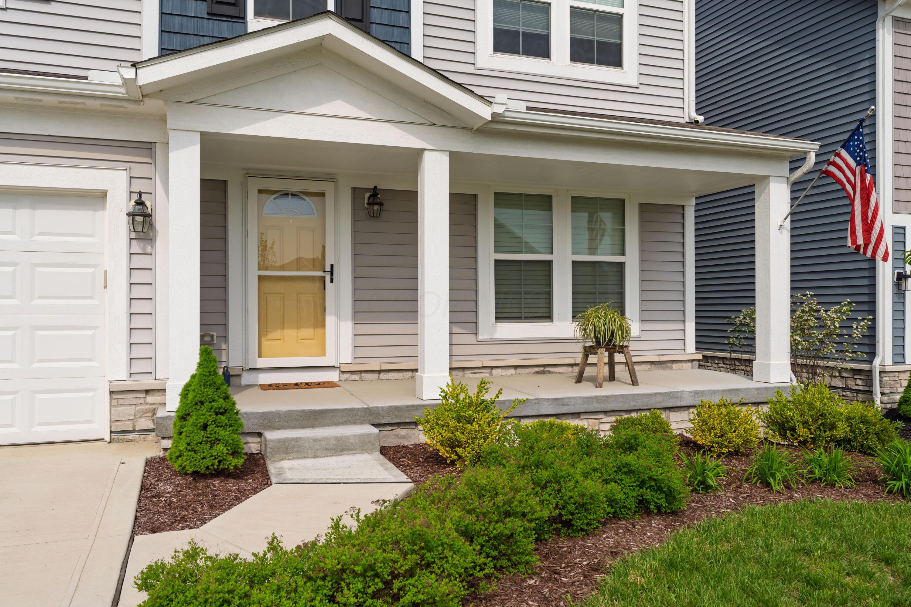 6279 Honey Farm Way, Grove City, Ohio image 4