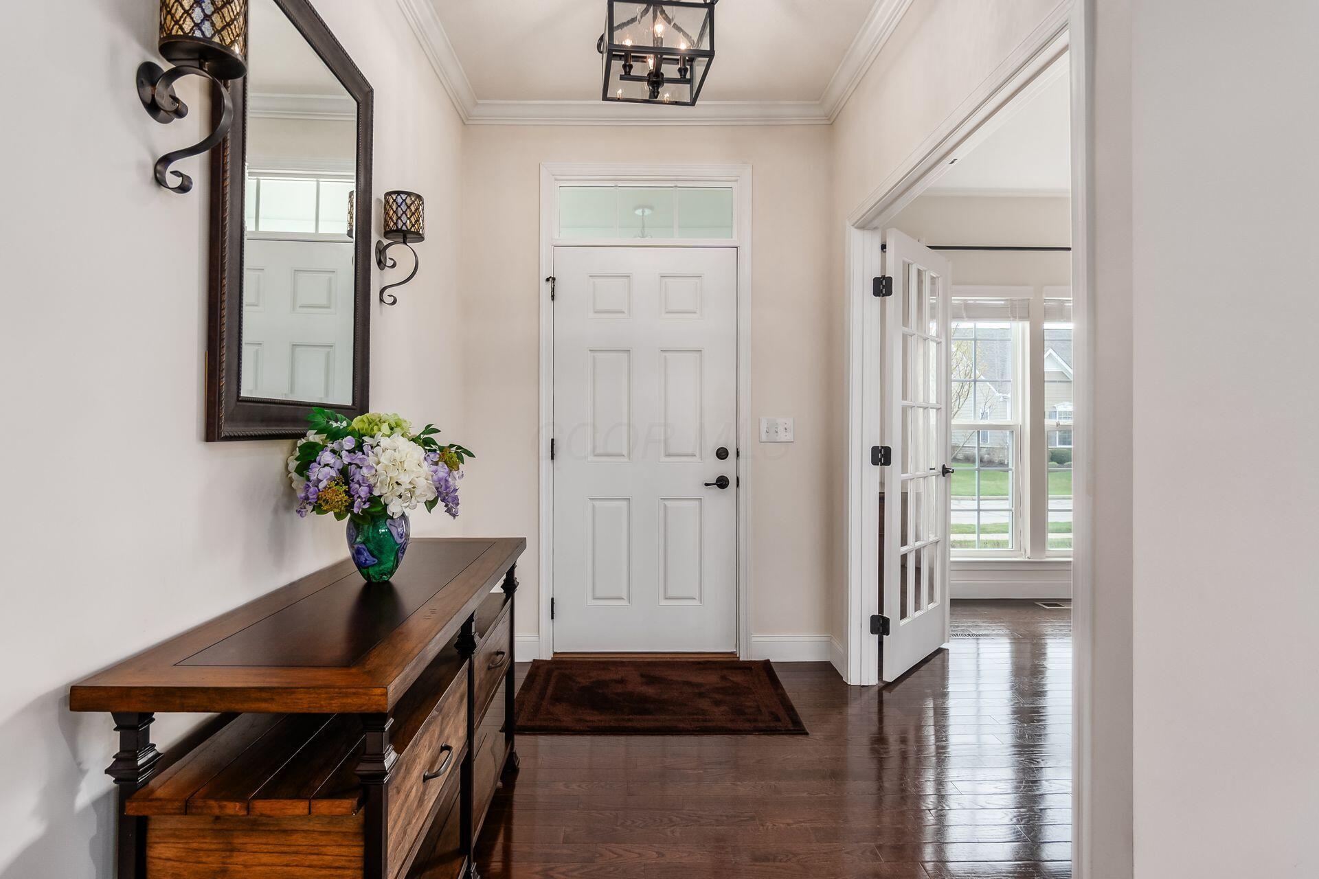 6988 Waters Edge Drive 6