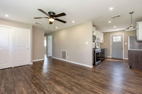 Tiny photo for 4379 Saint Margaret Lane, Whitehall, OH 43213 (MLS # 226039041)