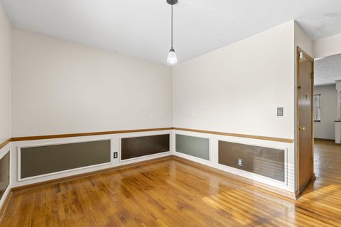 Tiny photo for 1705 Ivyhill Loop S, Columbus, OH 43229 (MLS # 225045803)