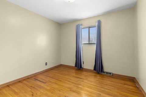 Tiny photo for 1705 Ivyhill Loop S, Columbus, OH 43229 (MLS # 225045803)