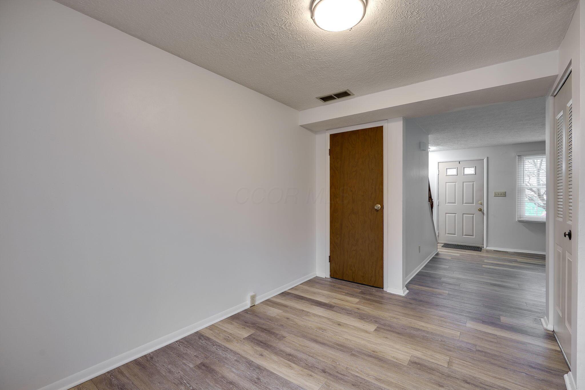 3034 Colony Lane, Springfield, Ohio image 17