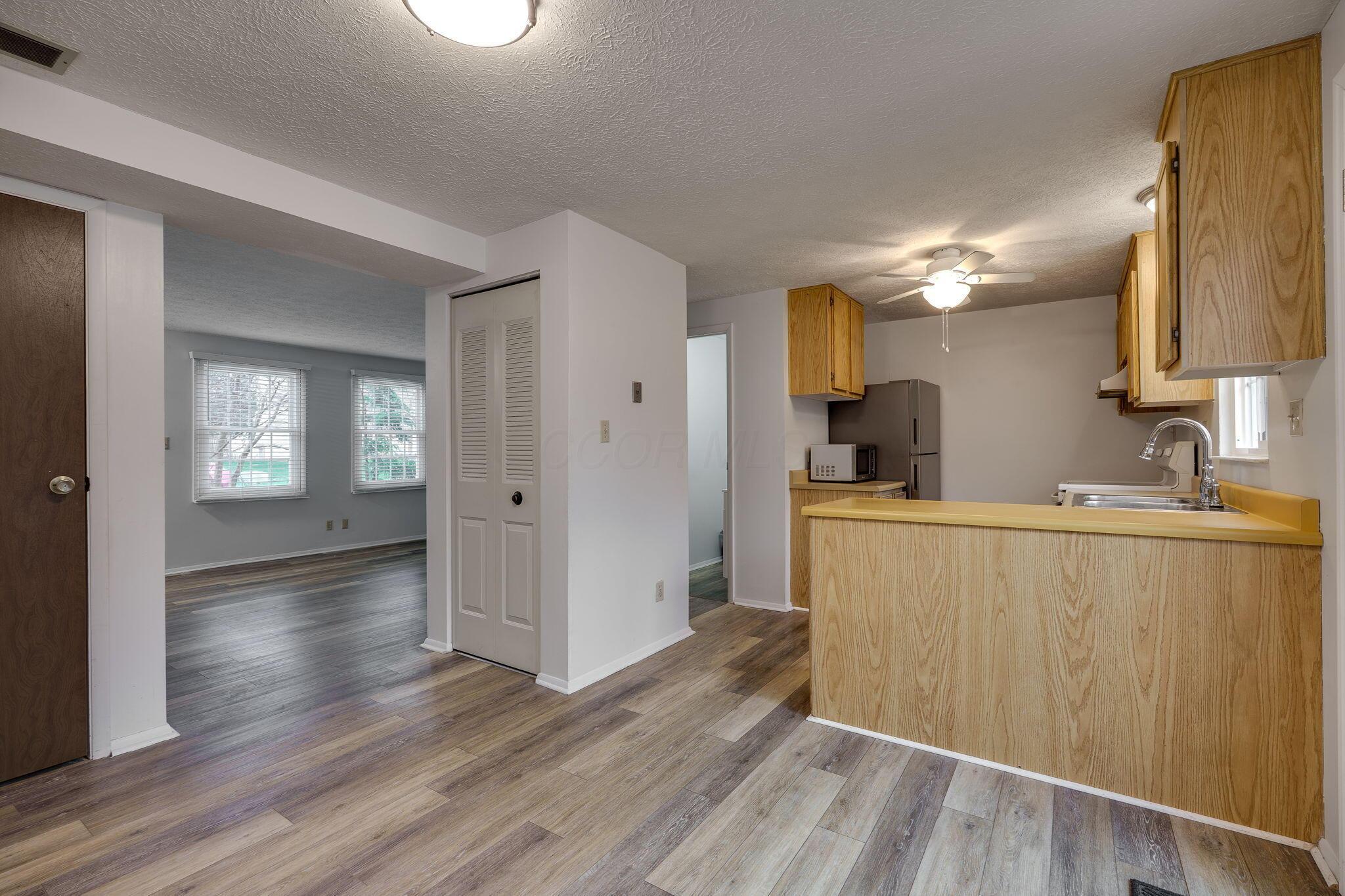 3034 Colony Lane, Springfield, Ohio image 16