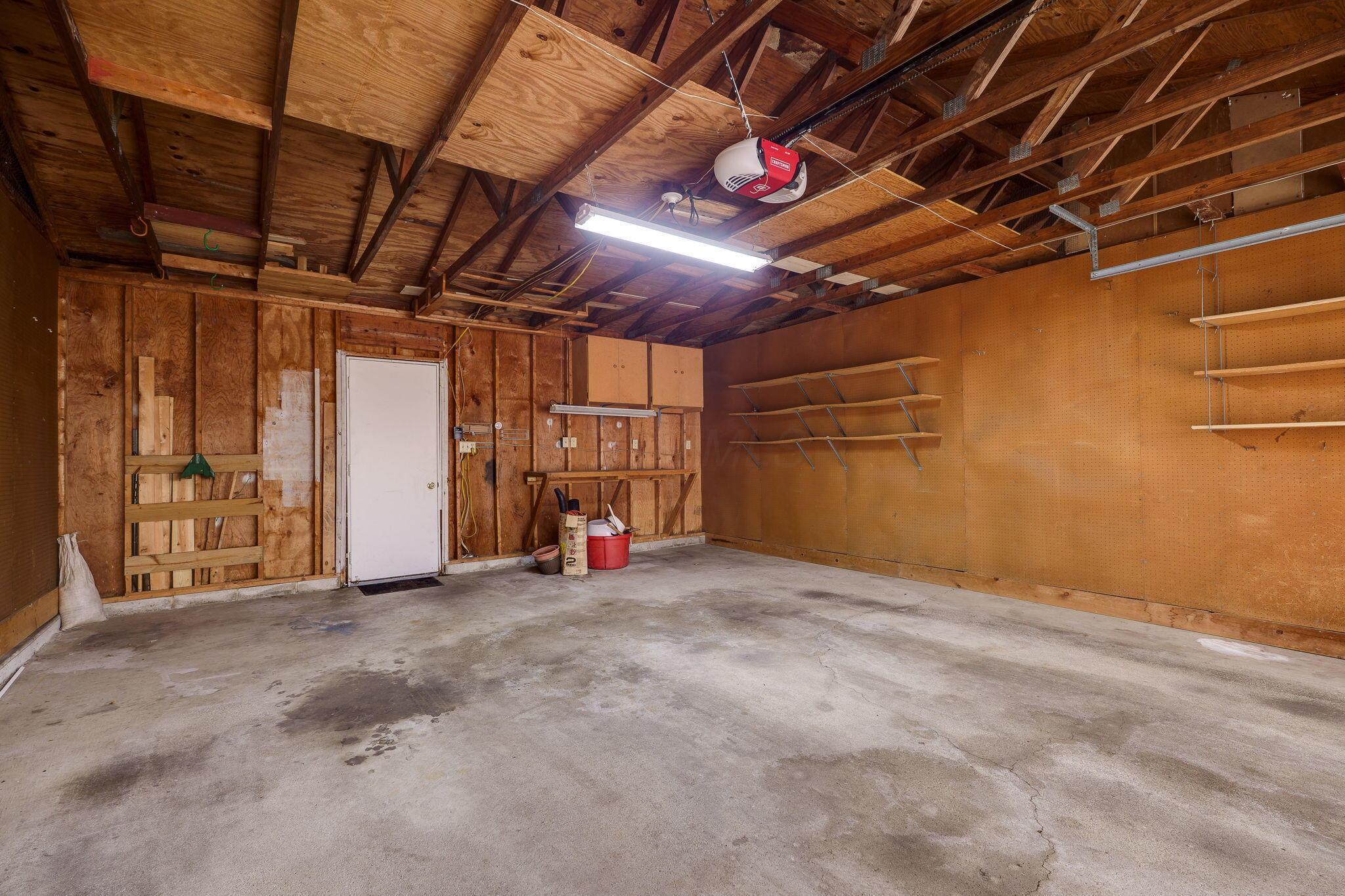3034 Colony Lane, Springfield, Ohio image 38