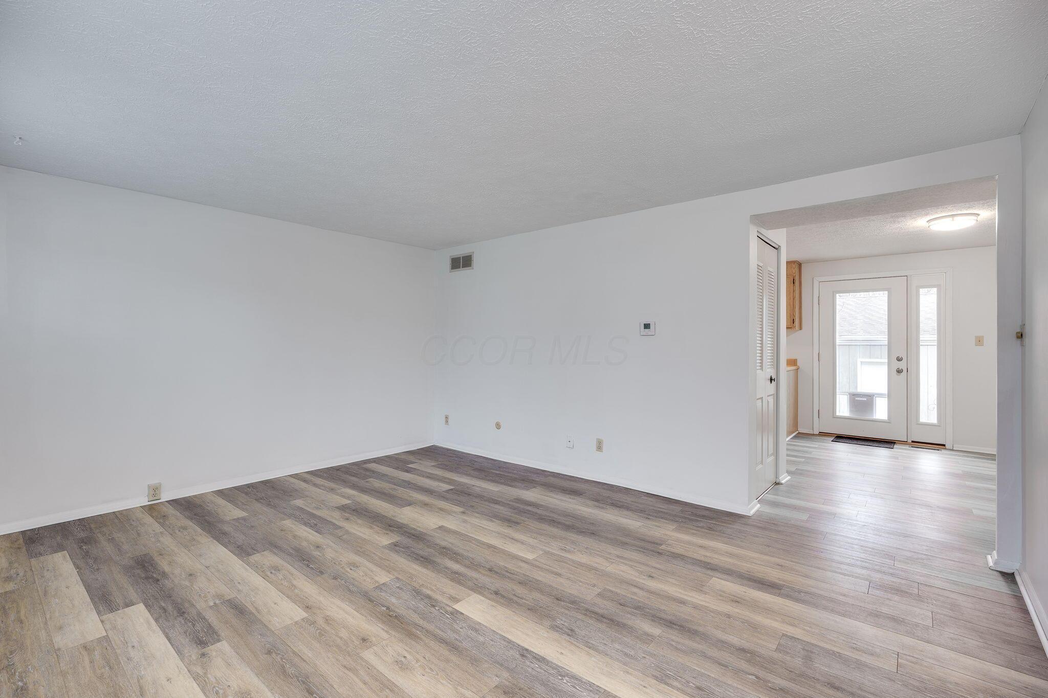 3034 Colony Lane, Springfield, Ohio image 11