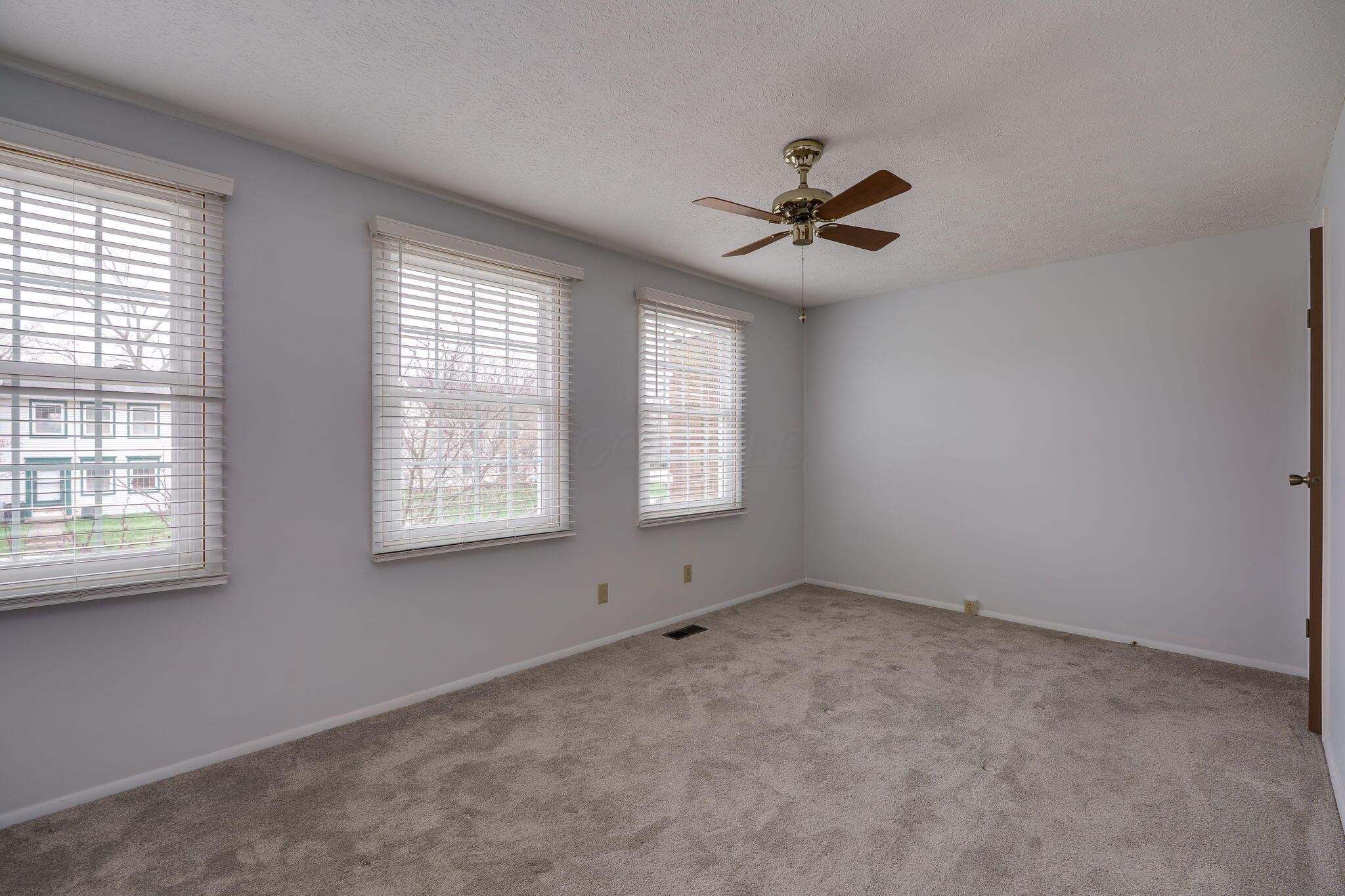 3034 Colony Lane, Springfield, Ohio image 24